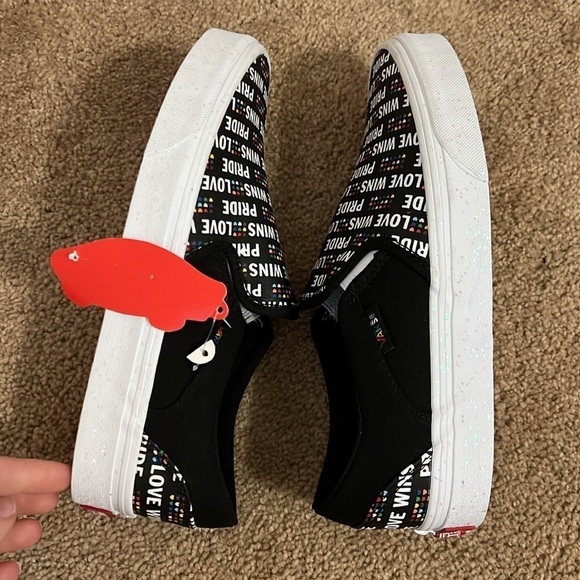 NWT Vans Pride Love Wins Slip On Asher Black Rainbow Glitter Sneakers - Picture 5 of 9